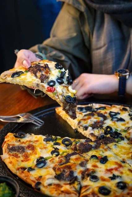 پیتزا سیر و استیک