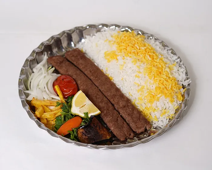 چلو کباب کوبیده گوسفندی