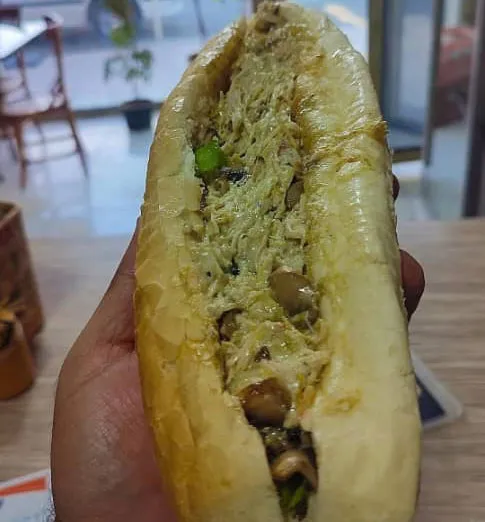 ساندویچ مرغ ویژه 