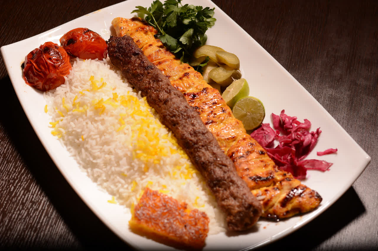 چلو کباب وزیری