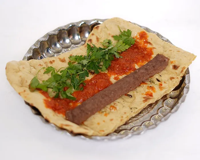 ساندویچ کباب کوبیده گوشت 