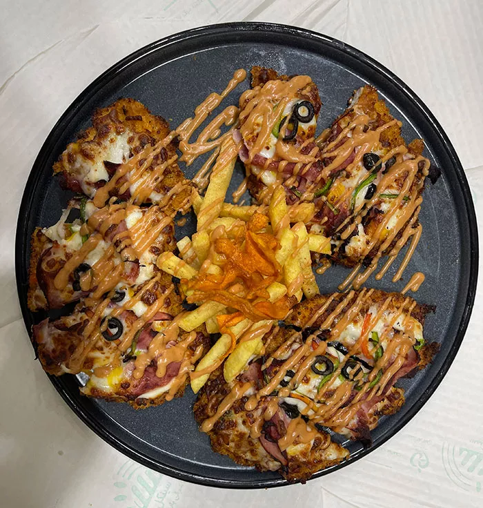بشقاب چیتزا