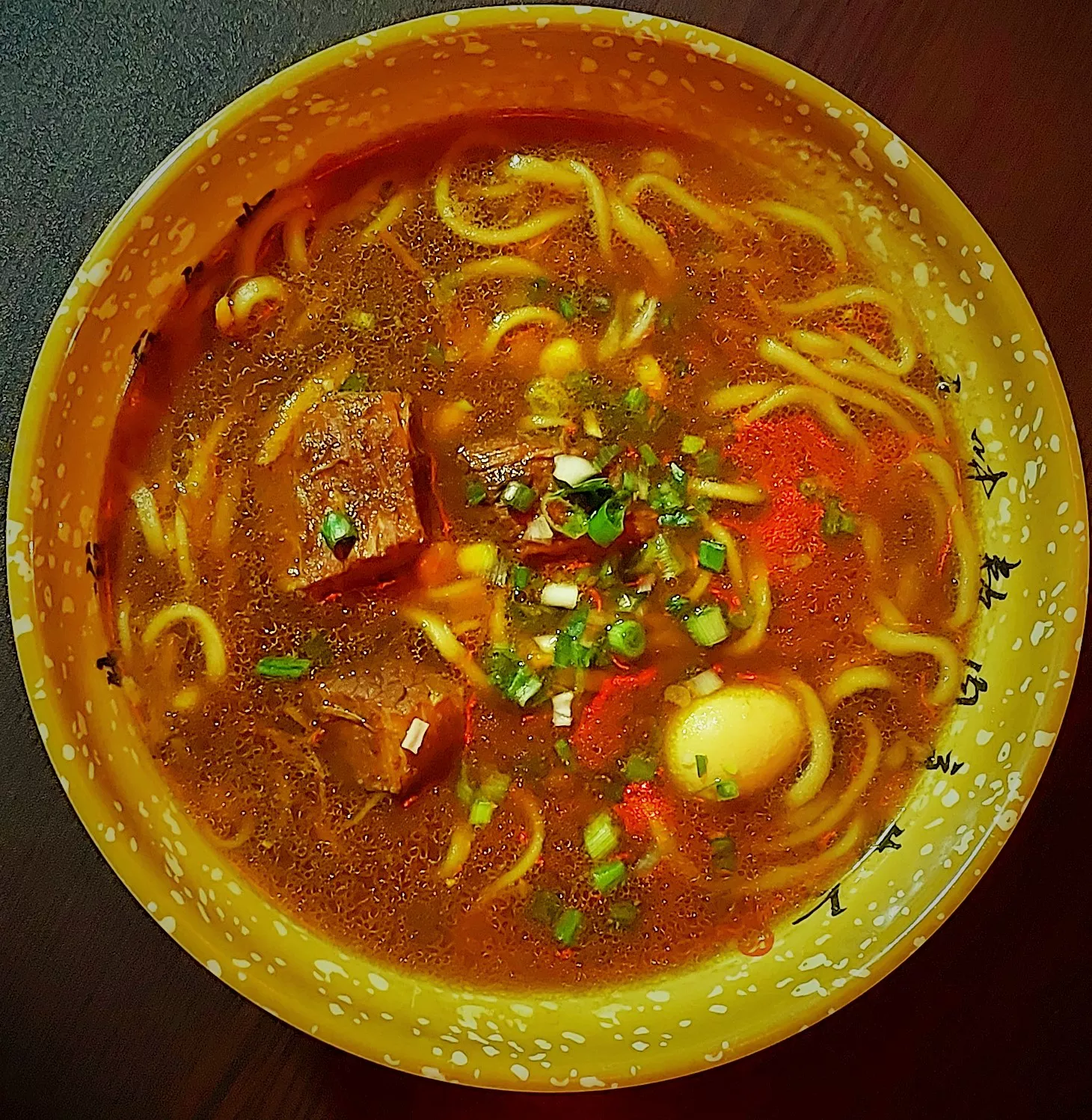 سوپ نودل گوشت گوساله 