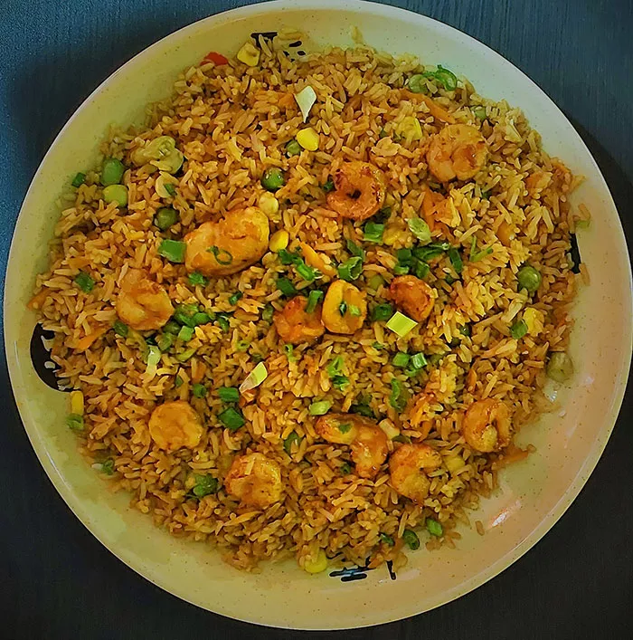 برنج سرخ شده با میگو