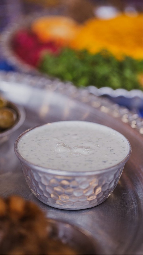 ماست دلال محلی