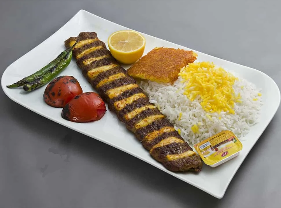 چلو کباب نگینی-200 گرم مجلسی