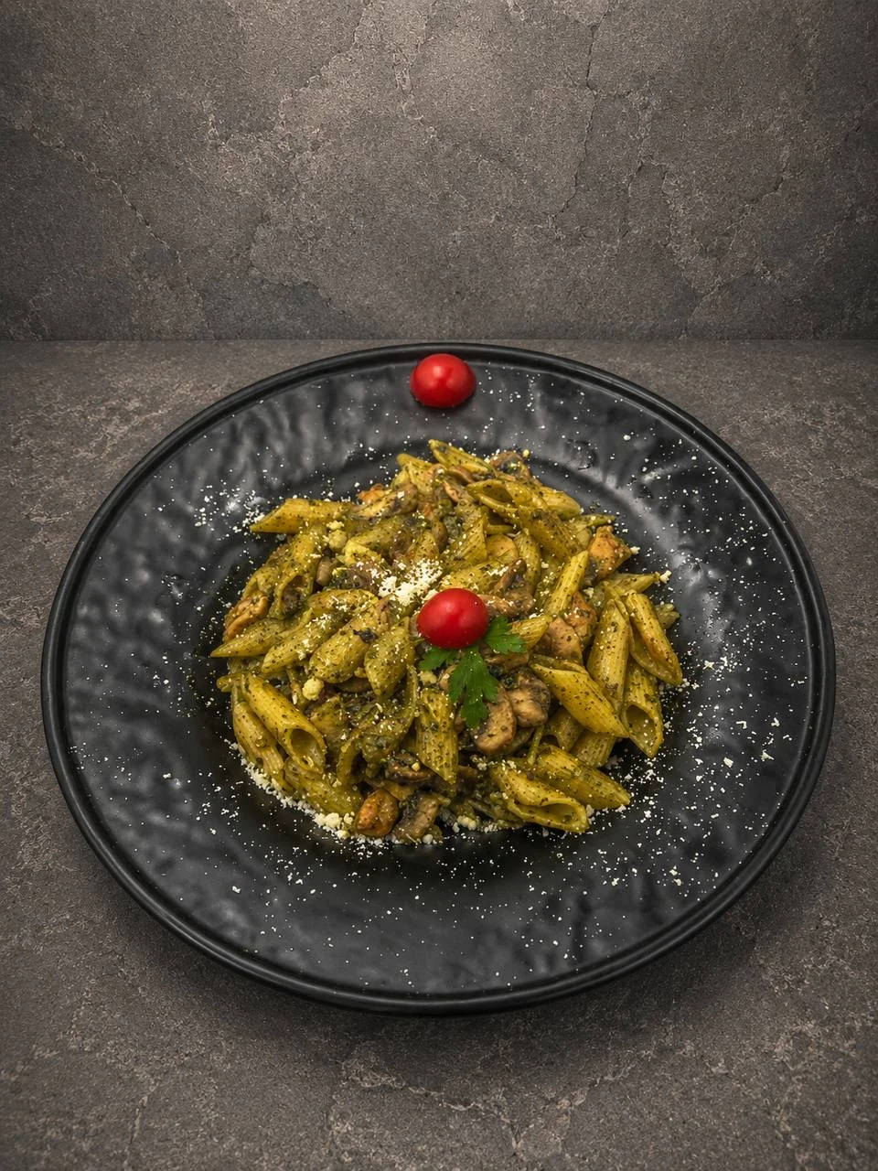 پاستا چیکن پستو